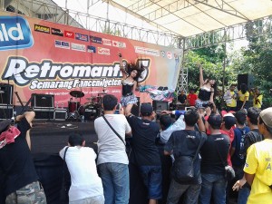 kaca-film-kaca-film-tangerang-kaca-film-mobil-terbaik-kaca-film-murah-nano-karbon-tahan-panas-kaca-film-uv-suplier-kaca-film-jual-kaca-film-300×225