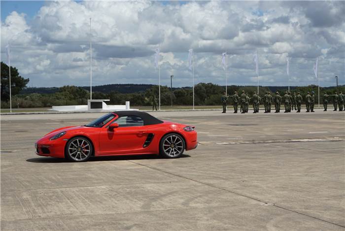Porsche 718 Boxster S Generasi Baru Jauh Lebih Baik
