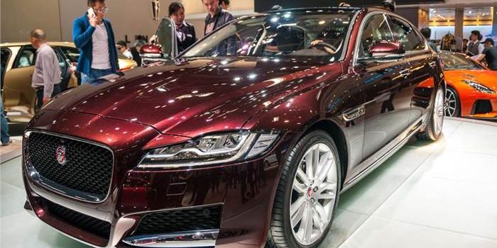 01-Jaguar-XF