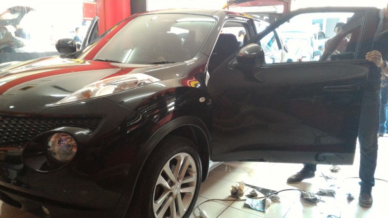 KOMBINASI ICEBERG 40 DENGAN ICEBERG 60 PADA MOBIL NISSAN JUKE