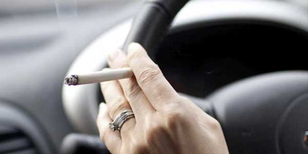 bau-rokok-di-mobil bau-rokok-di-mobil